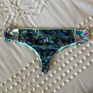 Maaji bikini bottom size small